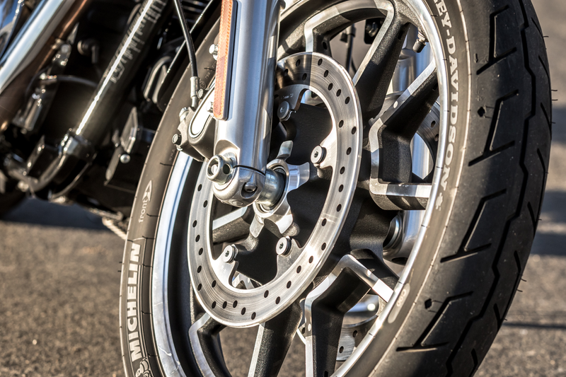 Illustration for article titled Ride Review: The Harley-Davidson Dyna Low Rider Helped Me Get The Harley Thing